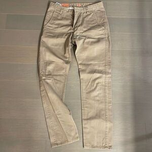 Excellent condition Dockers slim tapered khaki in 30x32
